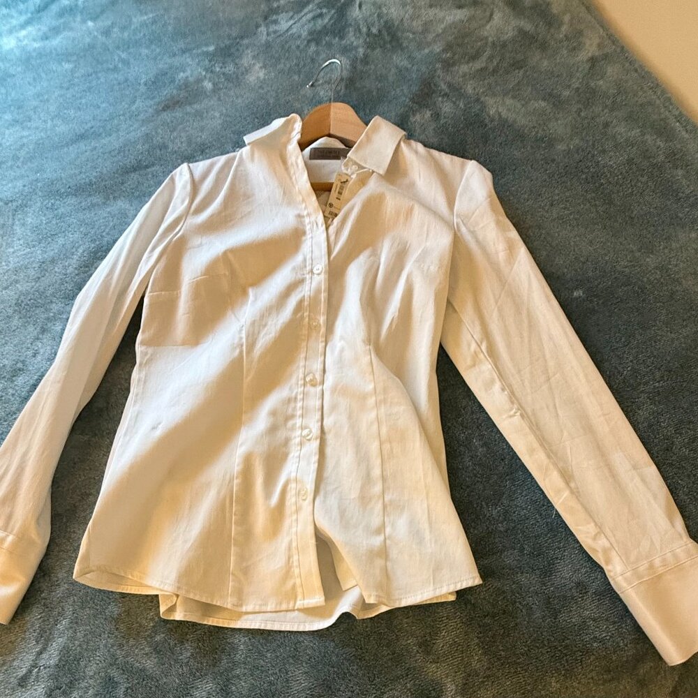 The Limited Womens Essential White Button-Up Shirt Small  98% Cotton 2% Spandex